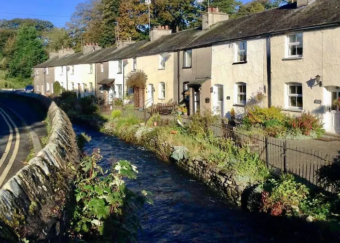 Фото B'S Cottage Holker